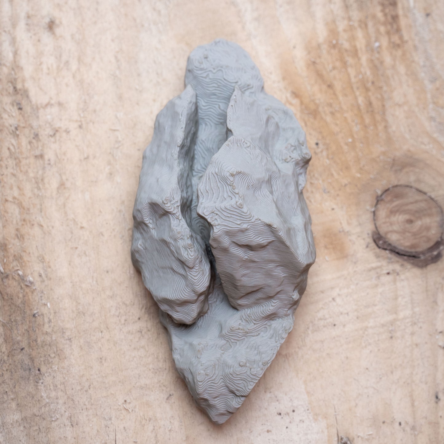 Rock Crack Key Holder
